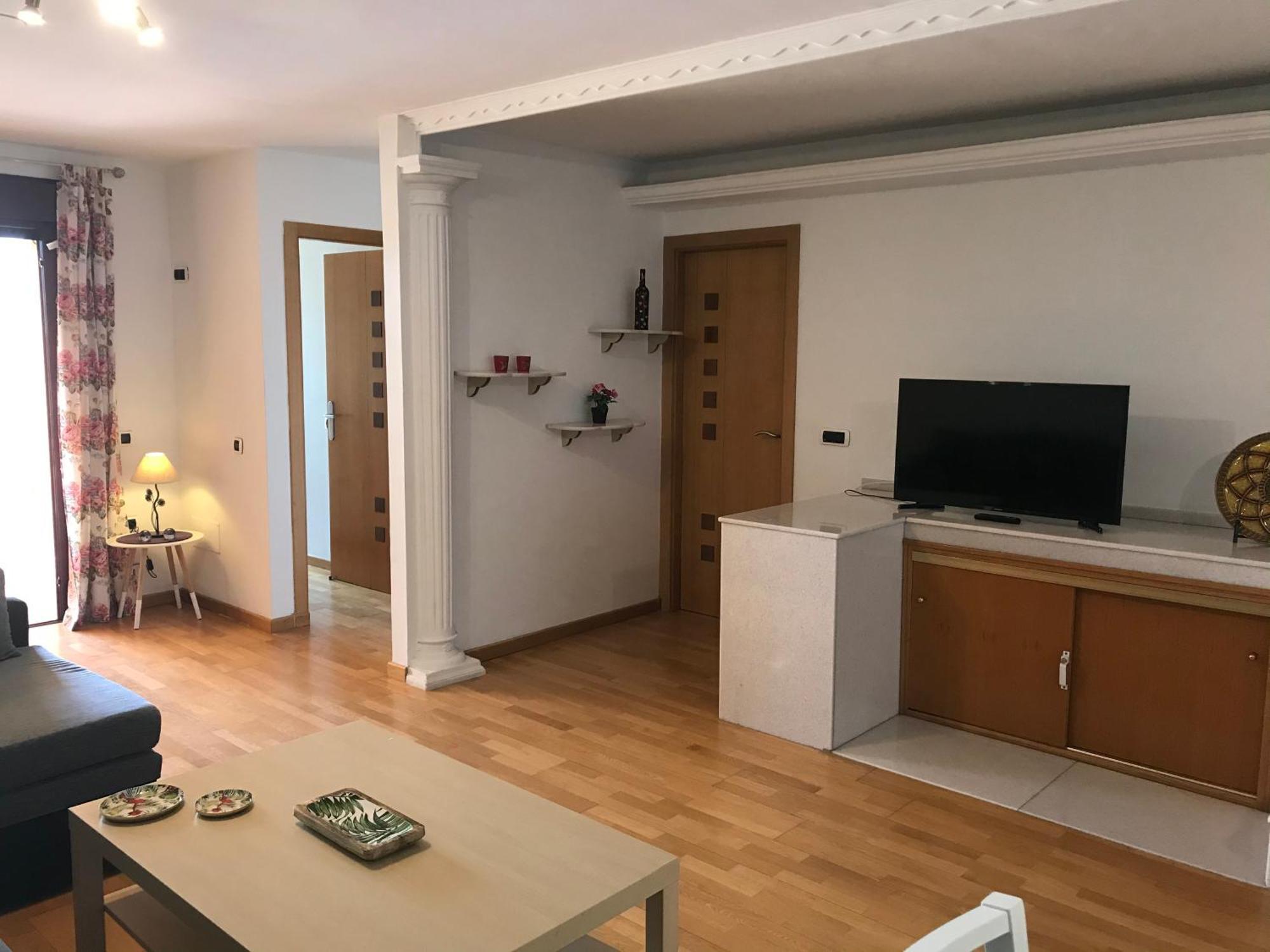 Big And Bright Apartment كوراليهو الغرفة الصورة